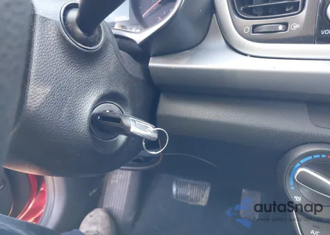 2021 Kia Rio S z USA, uszkodzony, nr VIN 3KPA24AD9ME370786